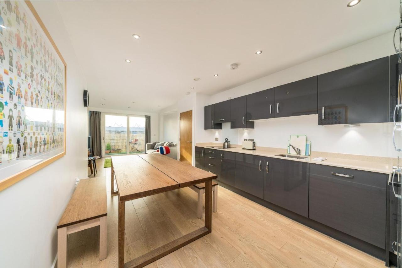 New 2Bd Flat 4Mins To Excel Centre Fast City Links Apartment Londra Exterior foto