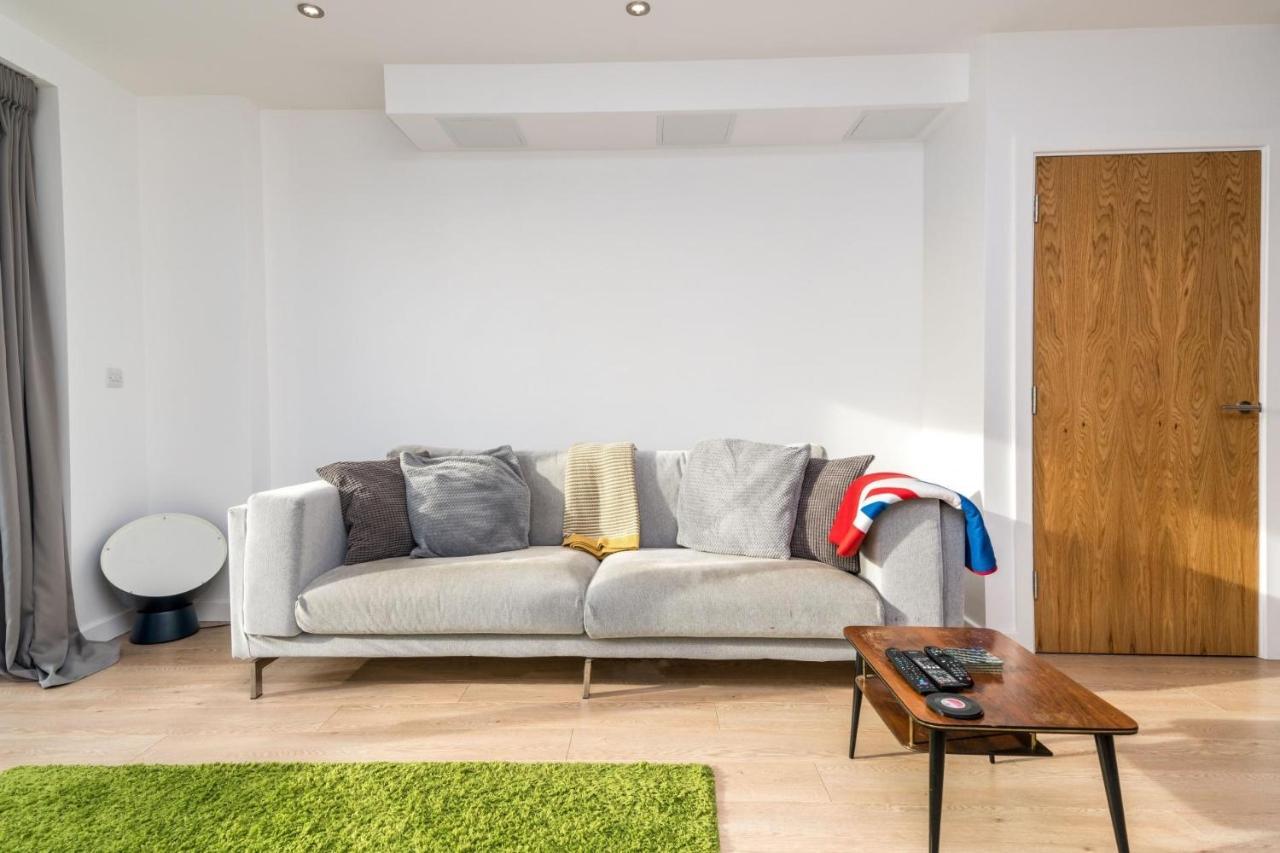 New 2Bd Flat 4Mins To Excel Centre Fast City Links Apartment Londra Exterior foto
