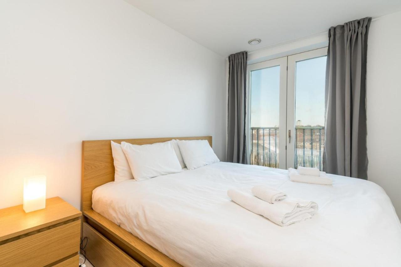 New 2Bd Flat 4Mins To Excel Centre Fast City Links Apartment Londra Exterior foto